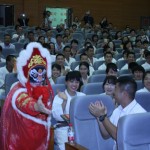 中国の高校生が、伝統芸能「変面」を熱演